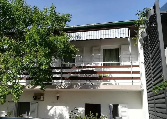 With Parking Space Biograd Na Moru, Biograd - 24023 דירה *